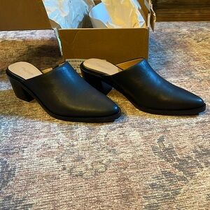 Madewell The Darcy slip on mules. Brand new with box. Black size 9 NWT